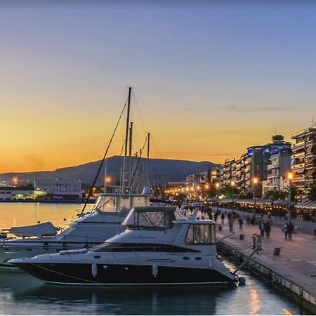 Modern Tiny House In Volos Esterno foto