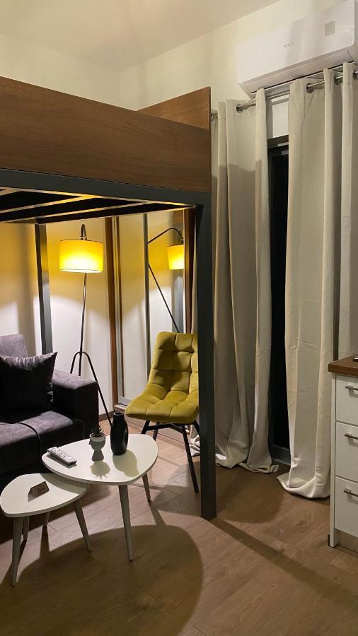 Modern Tiny House In Volos Esterno foto